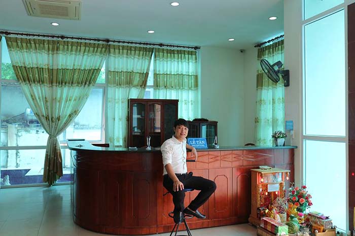 Khách sạn Bạch Lim 
